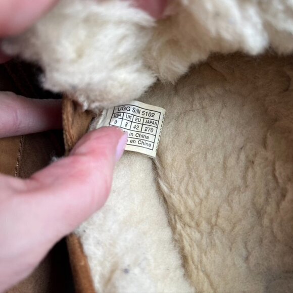 ** UGG 5102 Byron Sheepskin Slippers US 9 EU 42 - Picture 7 of 10